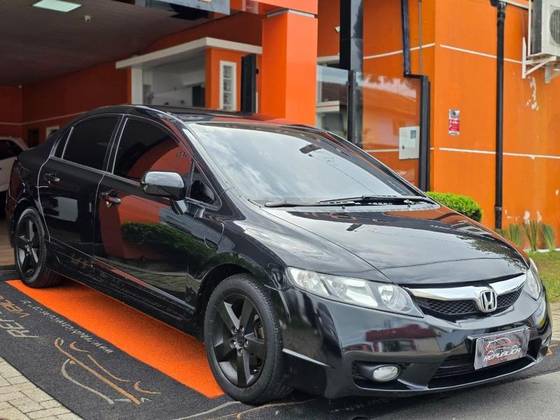 HONDA CIVIC 1.8 EXS 16V FLEX 4P AUTOMÁTICO HONDA CIVIC 1.8 EXS 16V FLEX 4P AUTOMÁTICO
